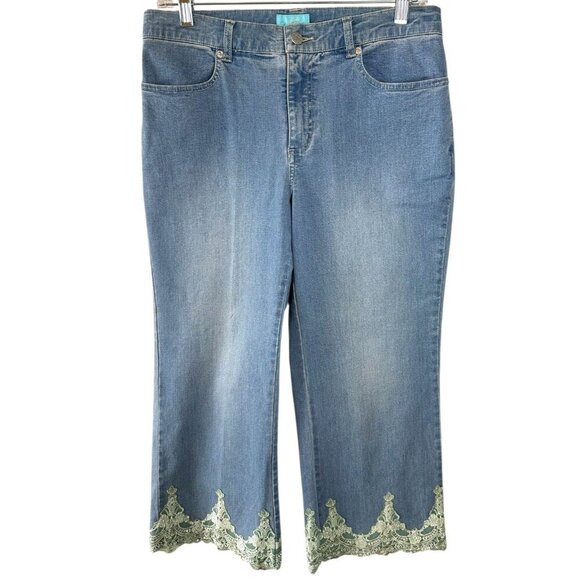 Nancy Bolen Denim - Nancy Bolen Denim Lace Trim Cropped Jeans Light Wash Size 6 Capri